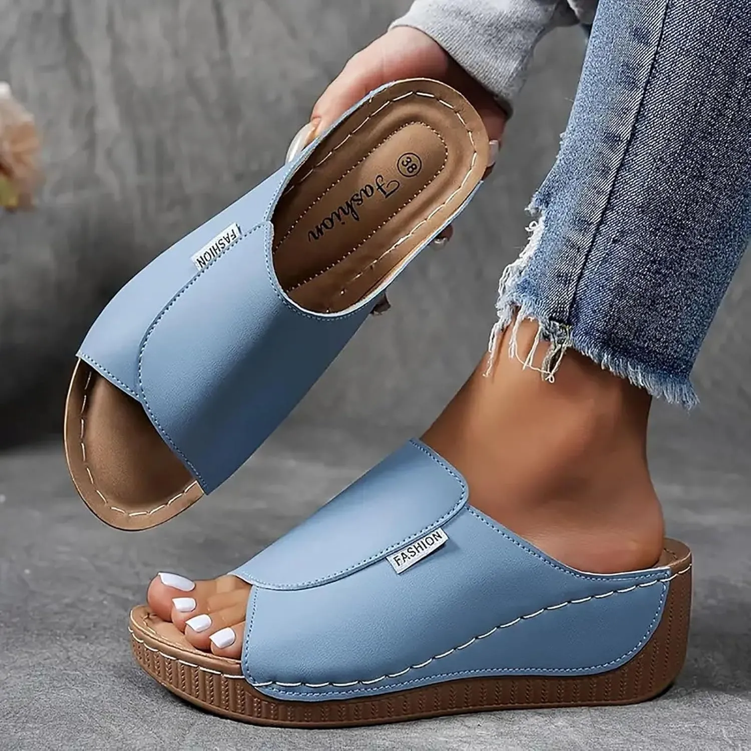 Eduavar Sandals for Women 2025 Casual Comfortable Arch Support Sandals Summer Orthotic Leather Platform Slip on Slippers