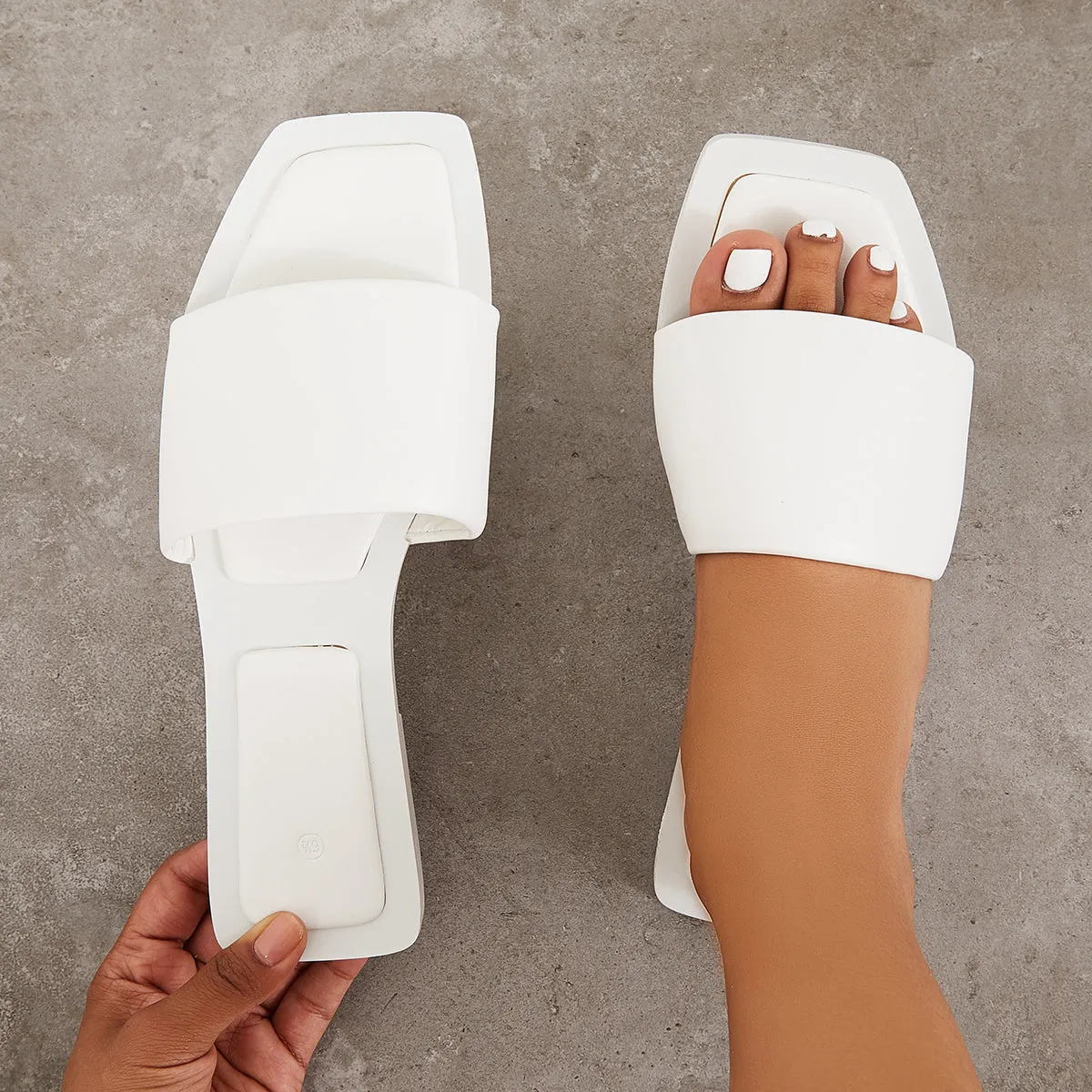 Sohiwoo  Women Square Open Toe Flat Slippers